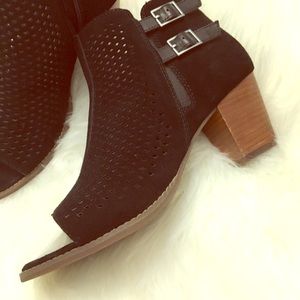 Vionic Open Toe Bootie